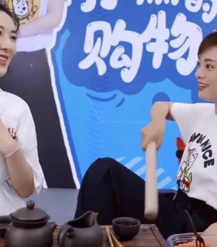 孙俪爆料老公视频播放,揭秘家庭生活点滴  第2张